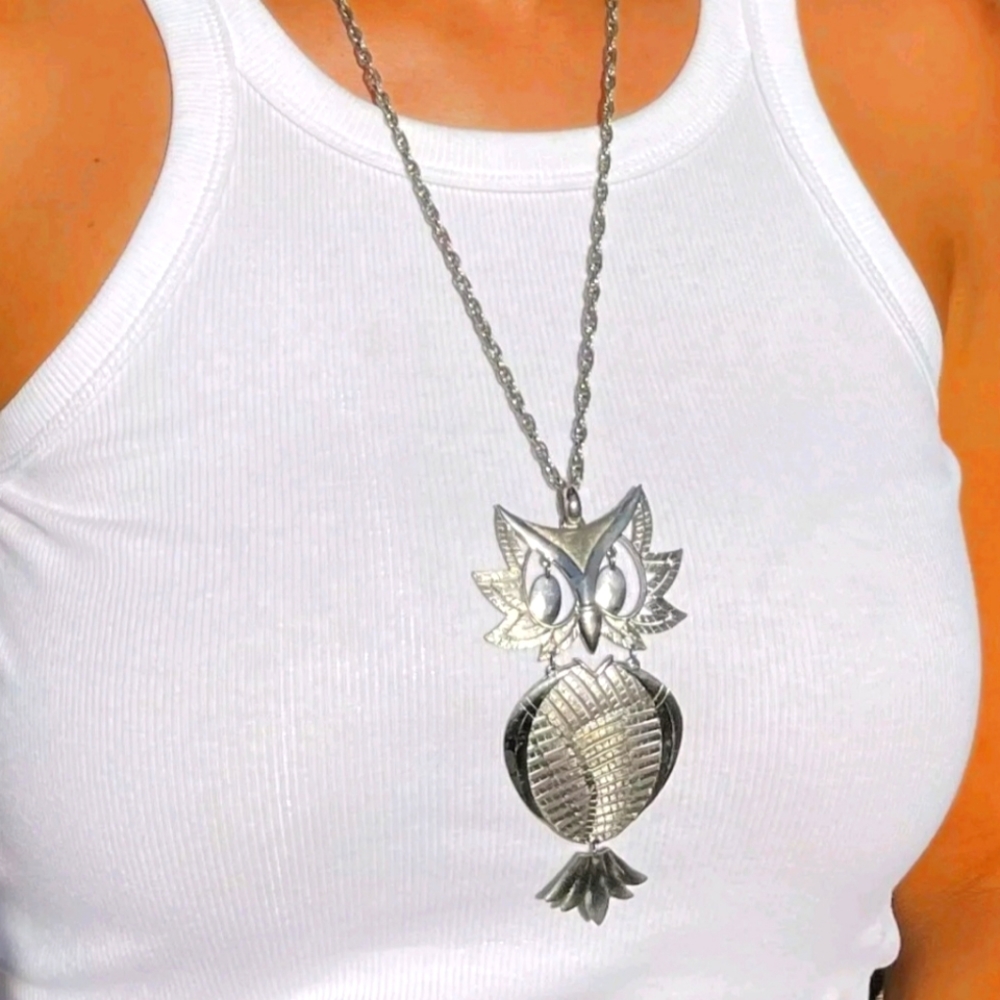 Alan Vintage Owl Pendant Necklace